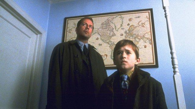 Шестое чувство (1999)

